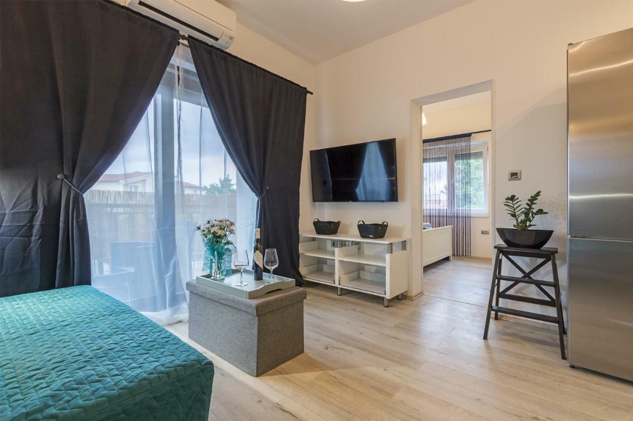 Apartment Danijela I Pula Luaran gambar