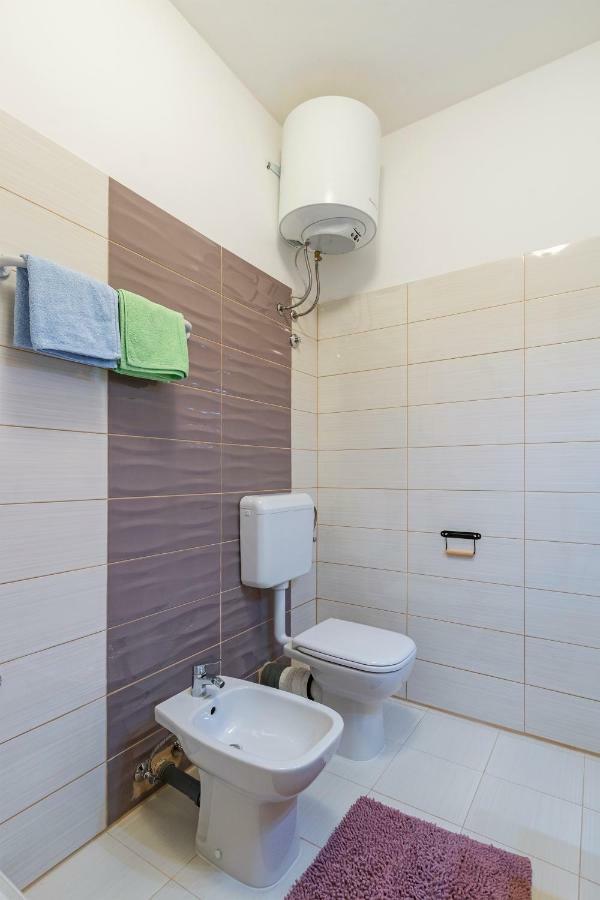 Apartment Danijela I Pula Luaran gambar